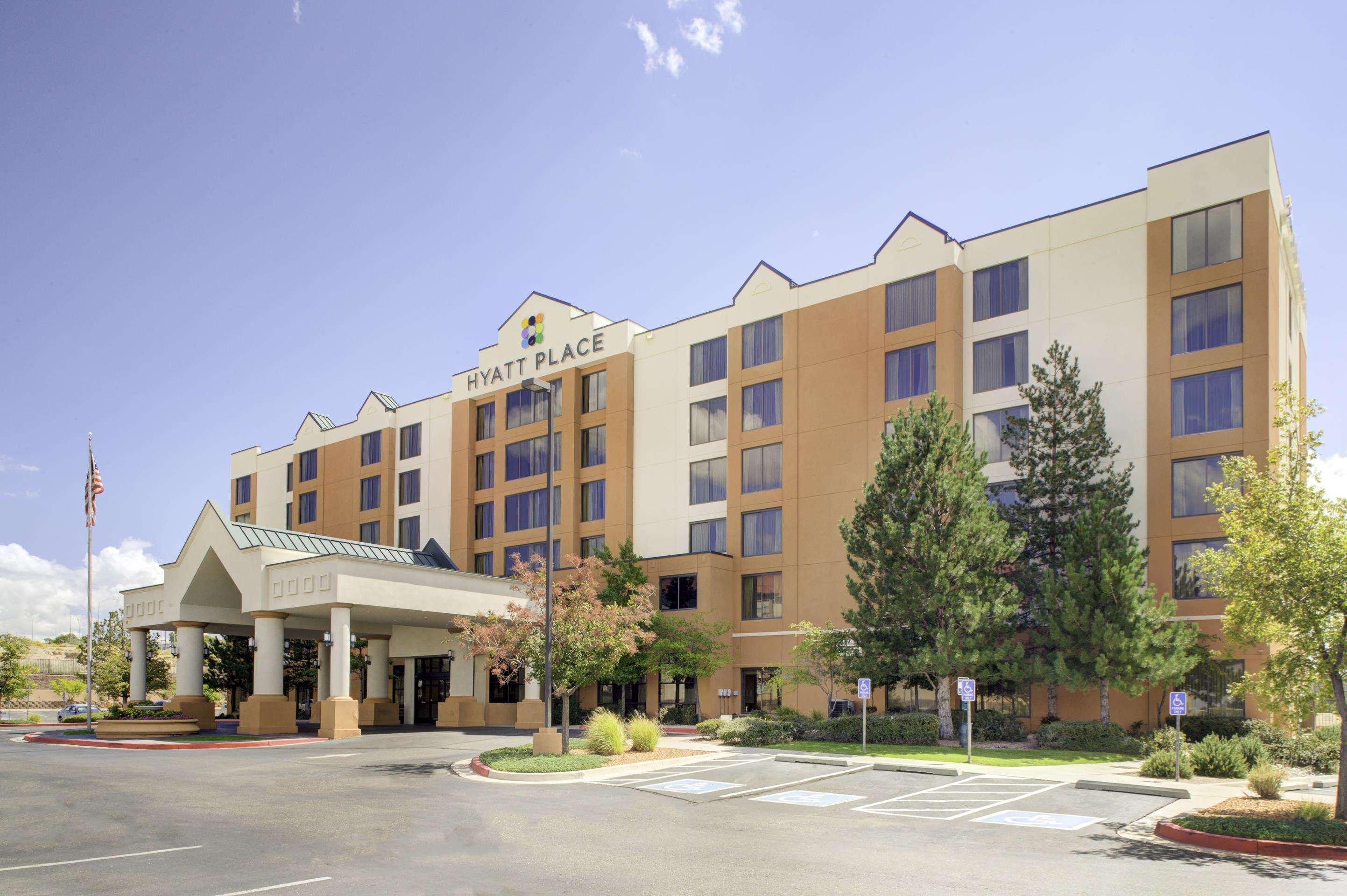 Hyatt Place Albuquerque Uptown Exterior photo