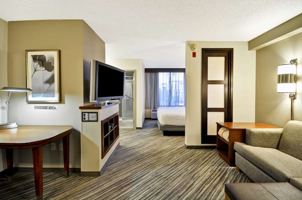 Hyatt Place Albuquerque Uptown Room photo